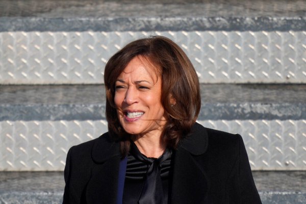 Kamala Harris defends her place on the 2024 ticket from Democratic chatter