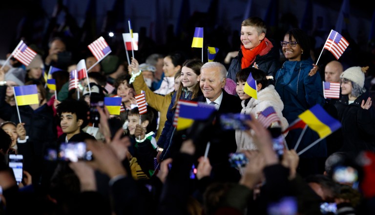 Biden encounters new pressure to maintain bipartisan support for Ukraine policy