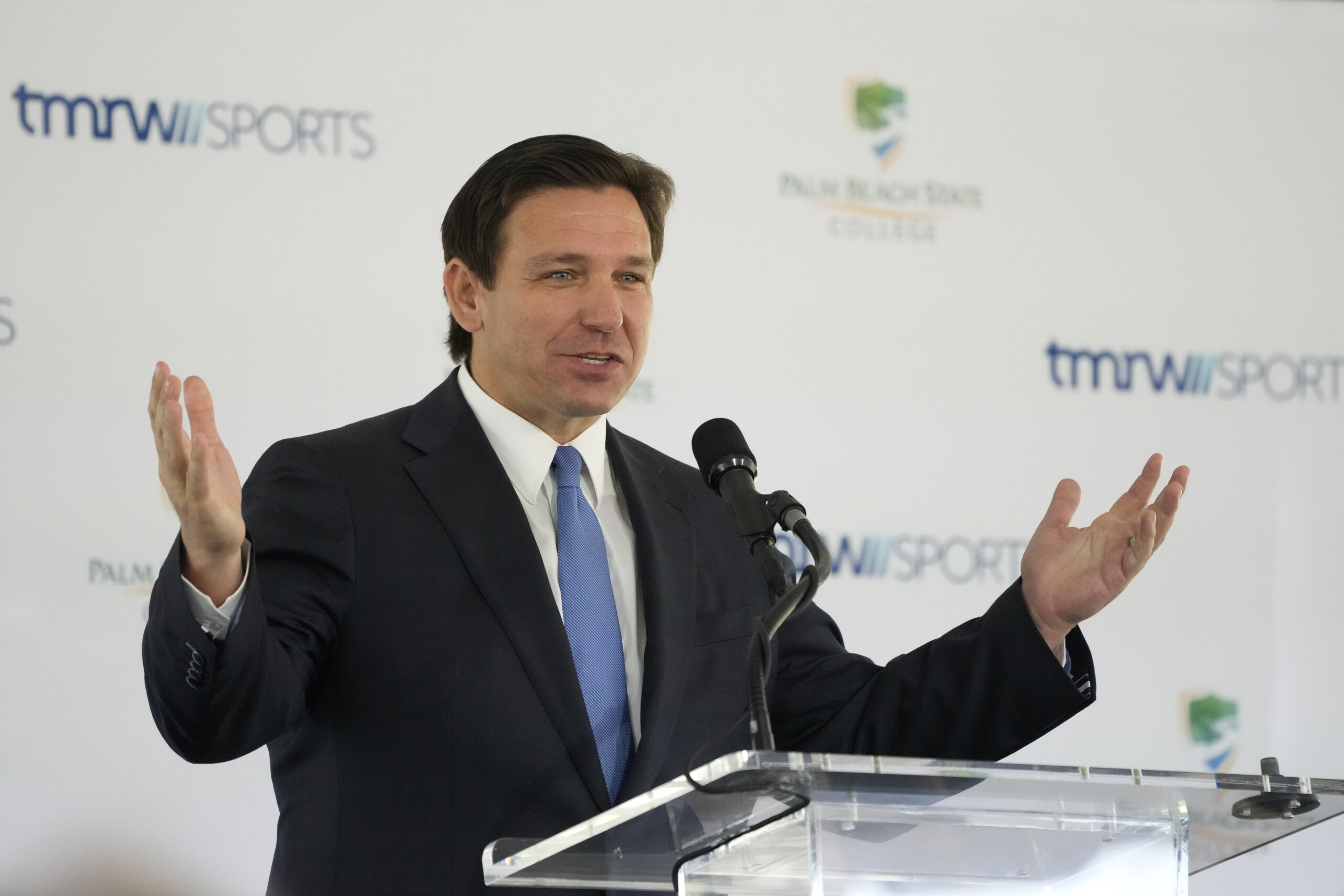 DeSantis forum in Trump’s backyard attracts former president’s top allies