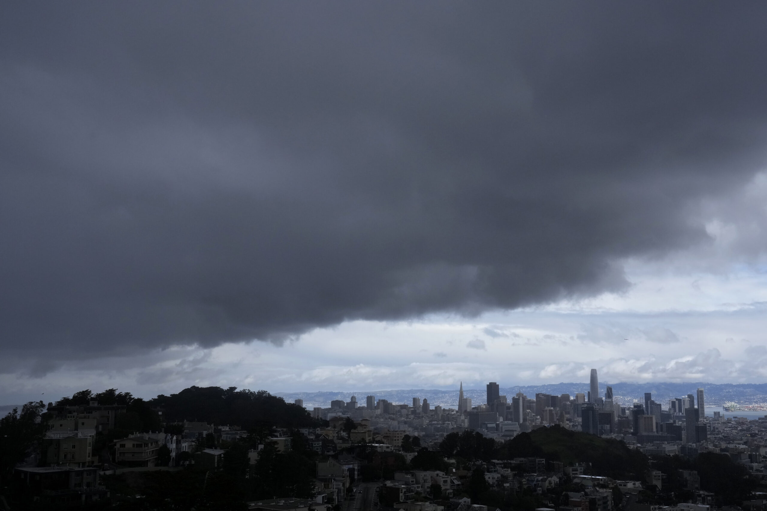 Los Angeles areas bundled up under historic blizzard warning
