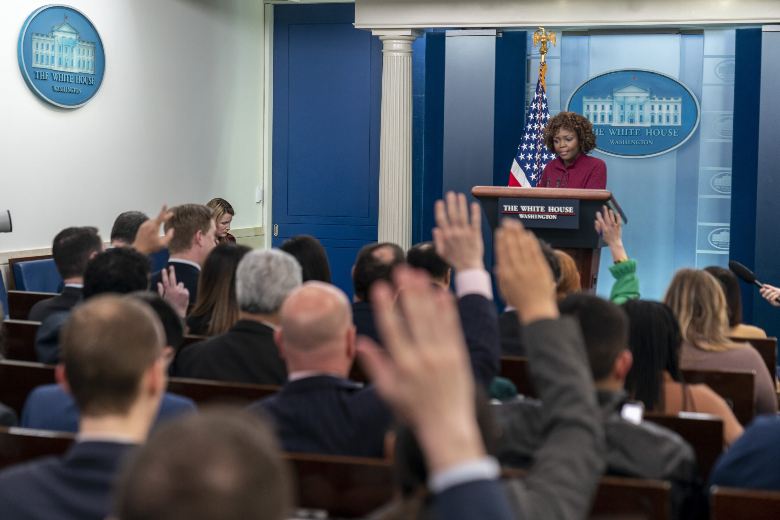 White House boots conservative outlet from press room