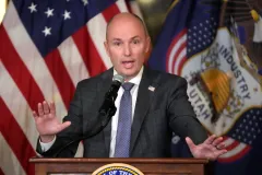 Utah governor to ban state abortion clinics