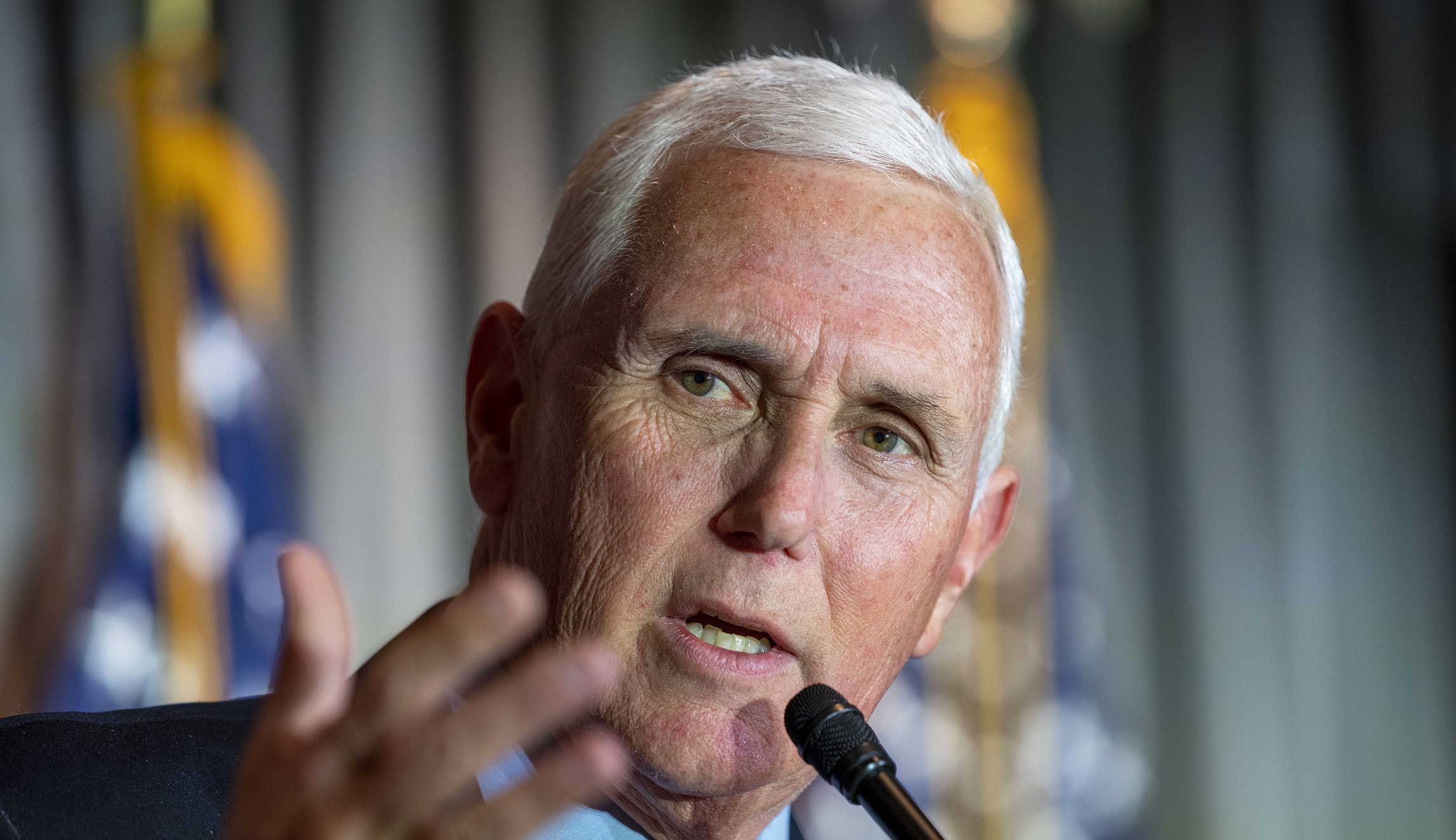 More GOP contenders should emulate Pence by blasting Trump