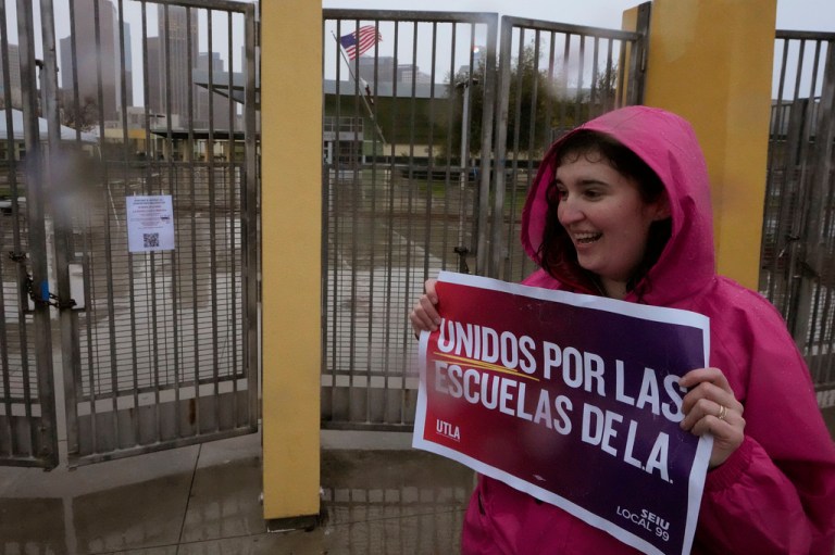 600,000 Los Angeles students stuck at home as three-day school worker strike begins