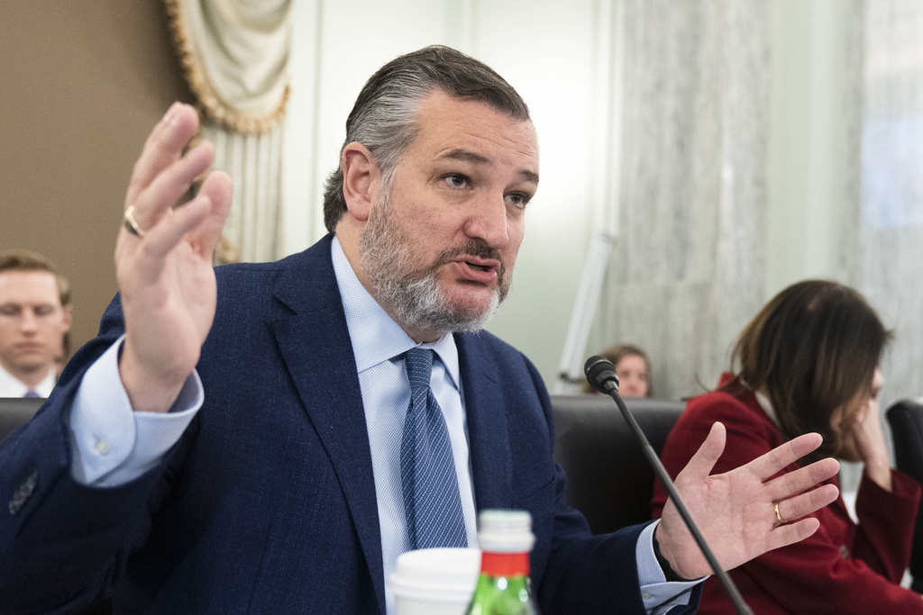 Cruz goes all-in on Mooney in pivotal West Virginia Senate race to unseat Manchin