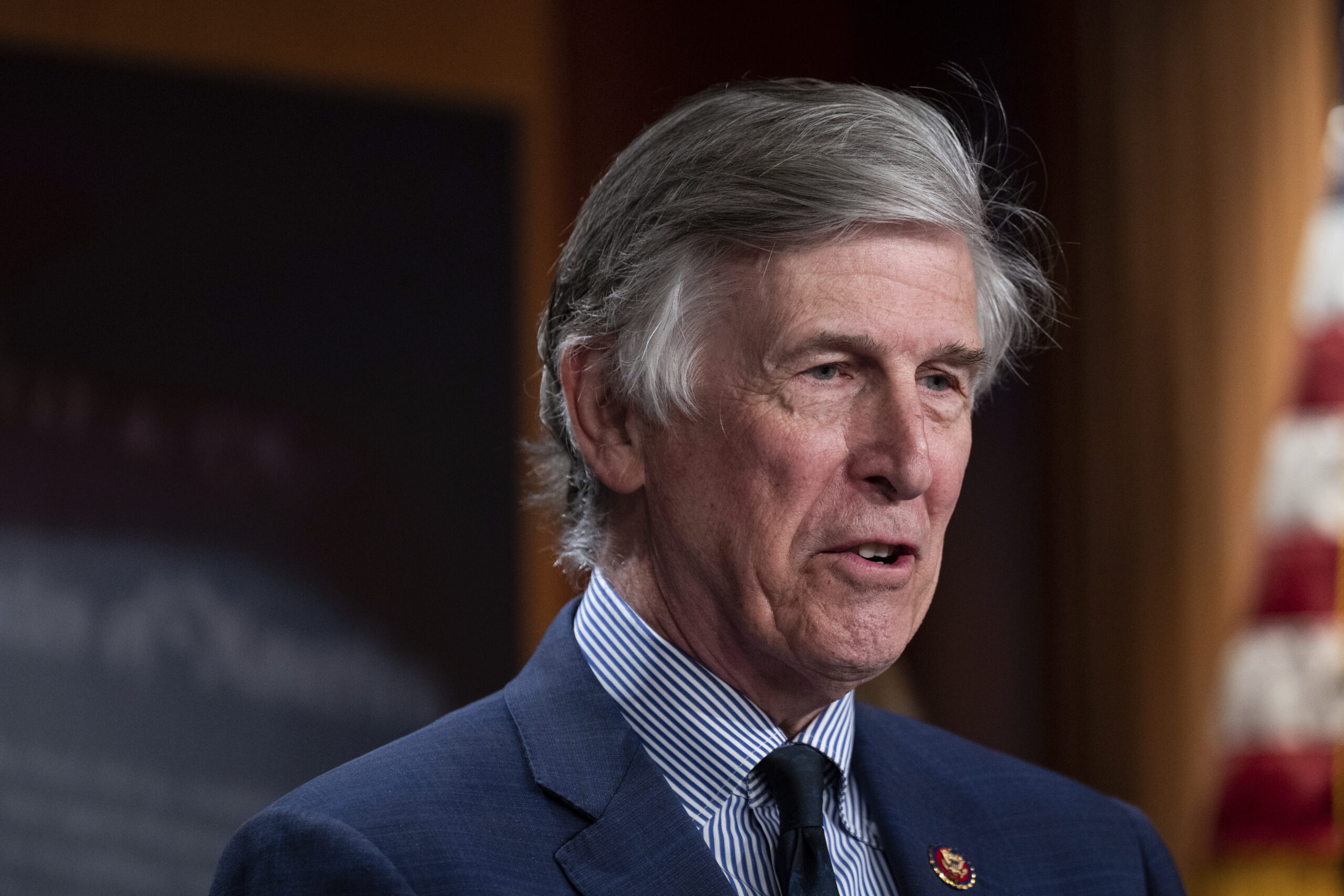 Another Democrat breaks with Biden over electric vehicle tax credit guidance