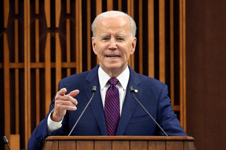 Biden disses Canadian hockey team during speech to Parliament