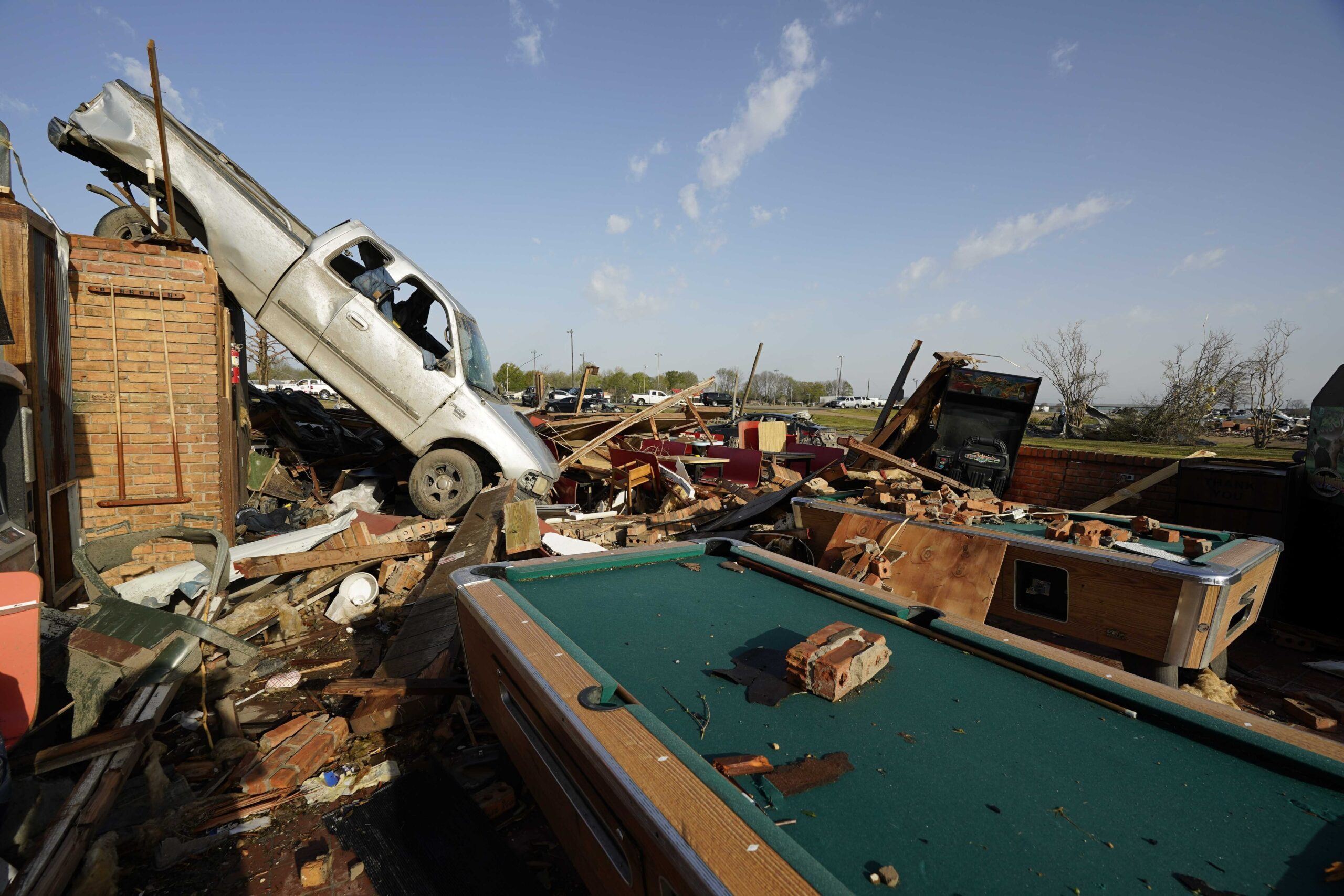WATCH: Weatherman prays live on TV as tornado hit his Mississippi town