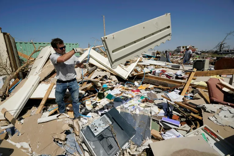 Daunting recovery underway in tornado-devastated Mississippi