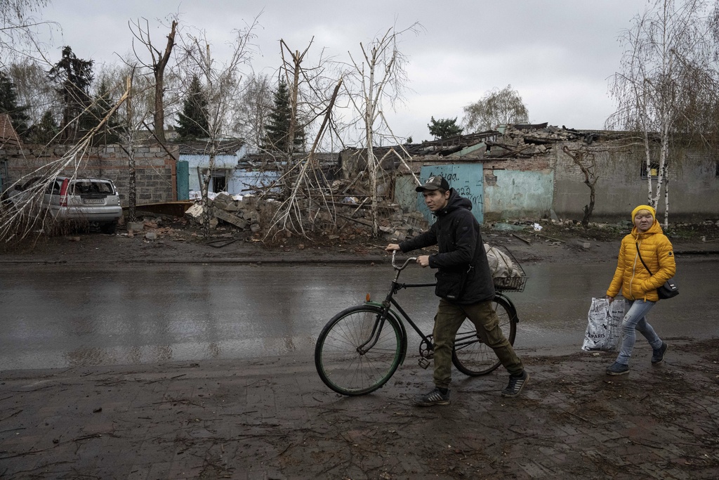 Pentagon ‘reviewing’ leak of classified Ukraine war documents on social media