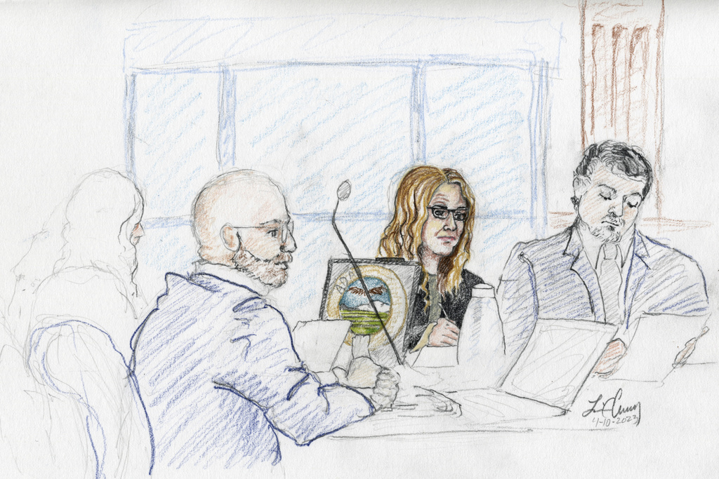 ‘Cult Mom’ Lori Vallow trial: Here’s what to know as court case begins