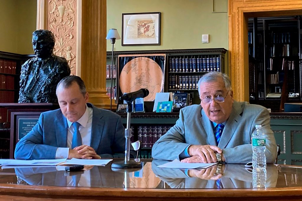 Massachusetts Democrats divided over transportation and education budgets