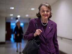 Feinstein asks for temporary replacement on Judiciary Committee