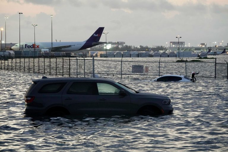 ‘Historic’ flooding in South Florida closes airport and schools
