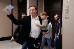 Elon Musk threatened to ‘reassign’ NPR’s Twitter handle: Report