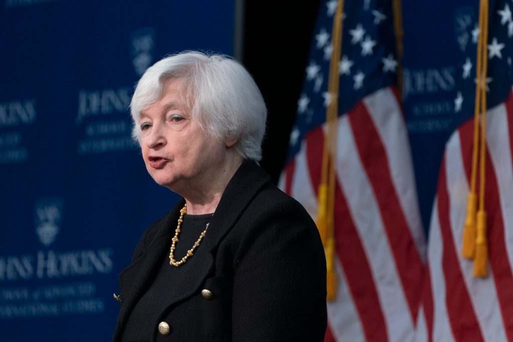 Yellen confirms early June deadline to McCarthy as leaders enter debt talks
