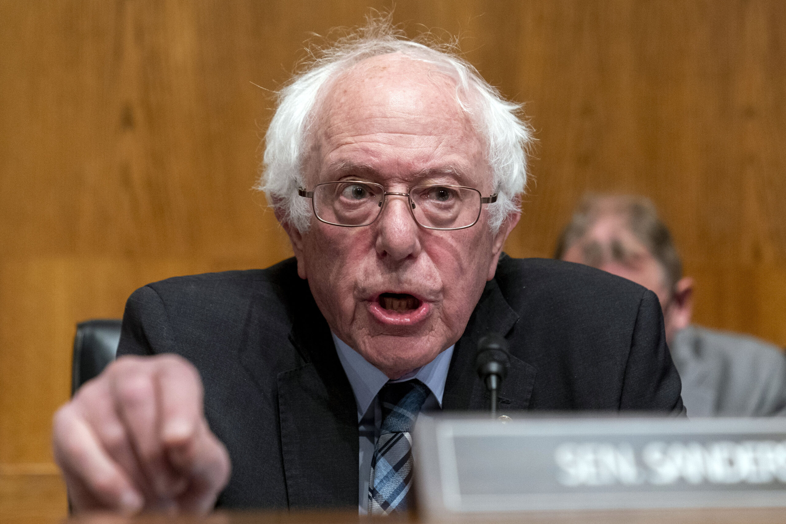 Bernie Sanders will introduce measure to raise minimum wage to $17: Report