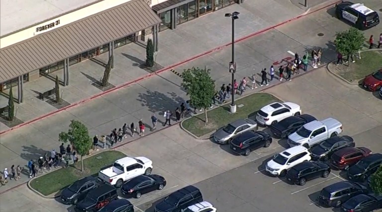 Police identify Texas mall shooting suspect as 33-year-old Mauricio Garcia