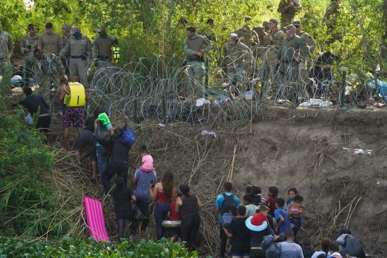 Biden DHS signals Mexican officials when to let illegal immigrants cross