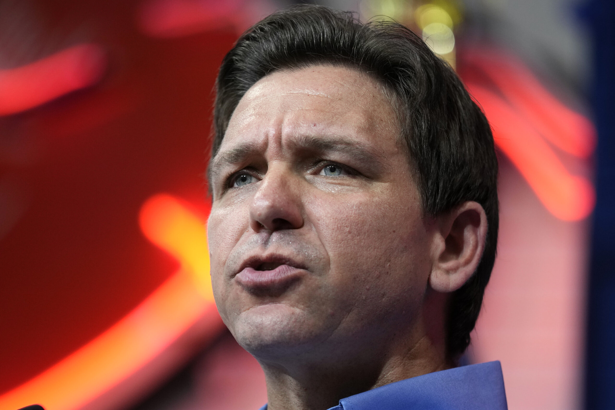 DeSantis defends himself on Disney and books during presidential announcement