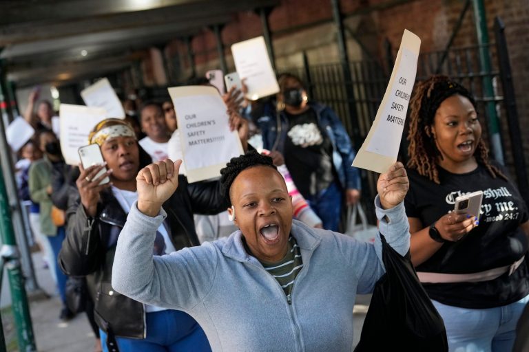 Title 42 ends: New York City announces plans to house immigrants in school gyms