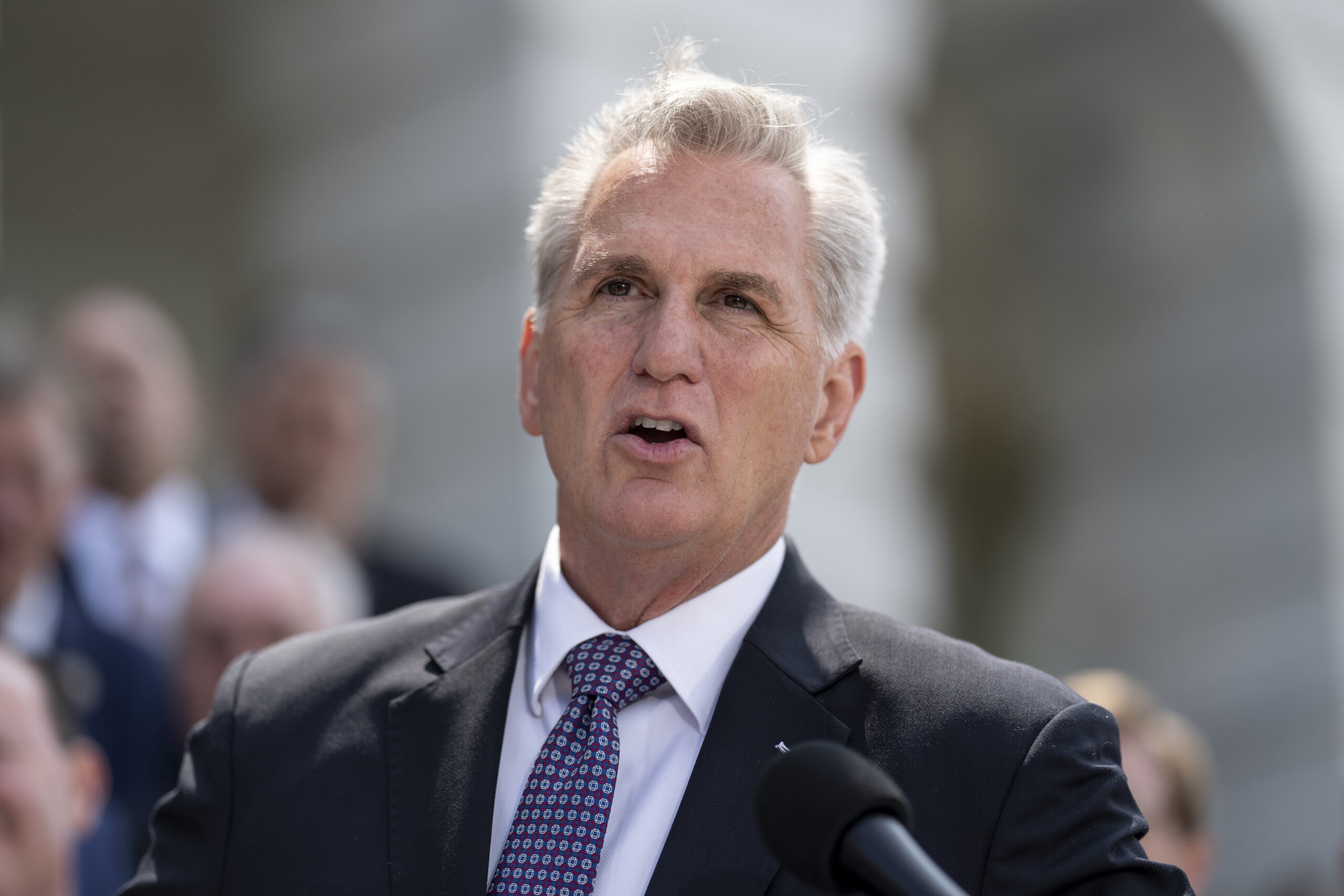 McCarthy claims Bernie Sanders leading debt ceiling negotiations: ‘He really wags the dog’