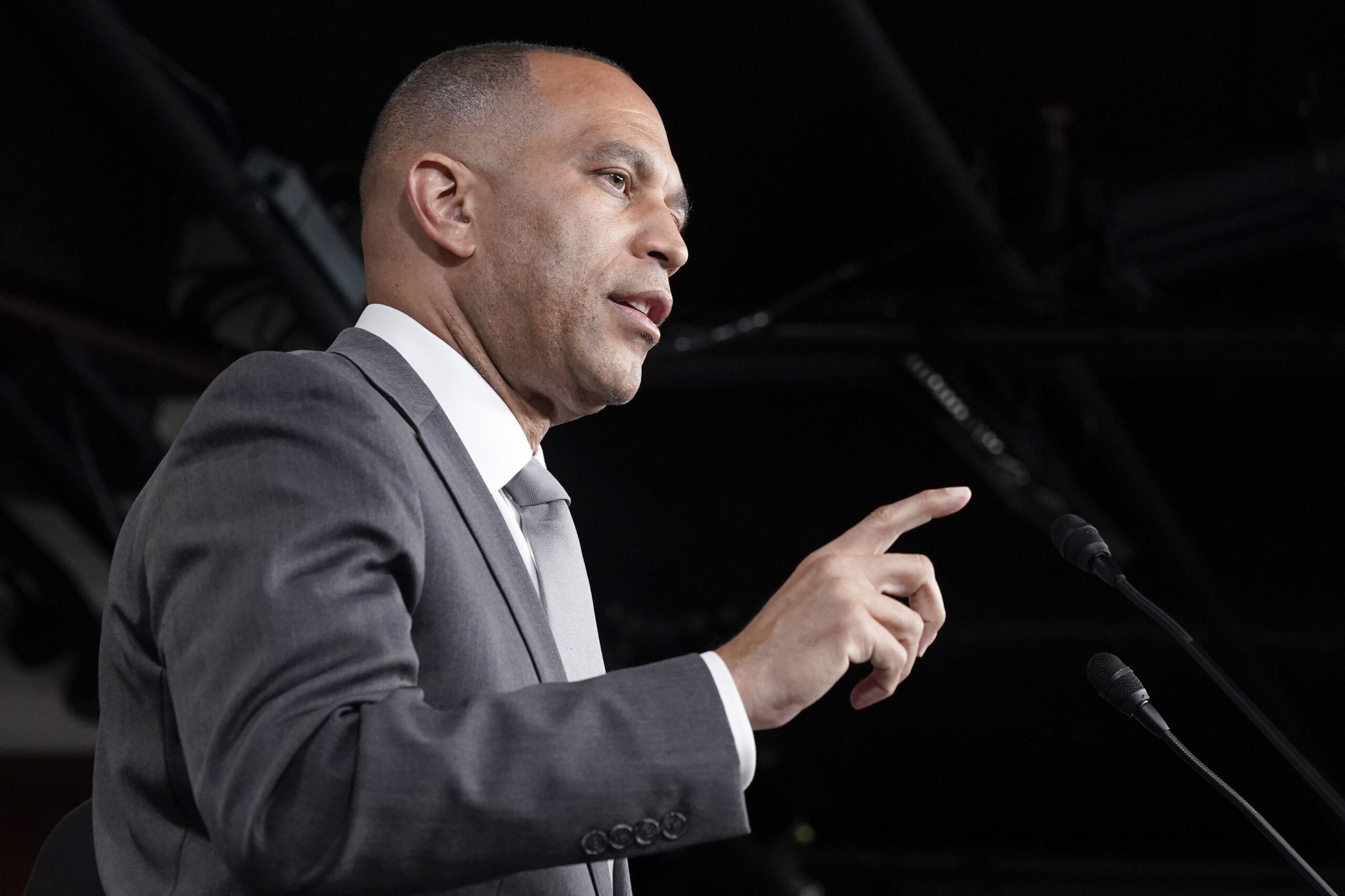 WATCH LIVE: Hakeem Jeffries holds press conference ahead of House vote on debt ceiling deal