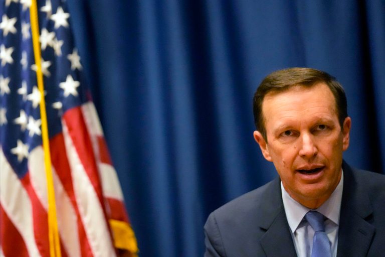 Democratic senator expresses fear that GOP lacks votes to pass debt limit deal