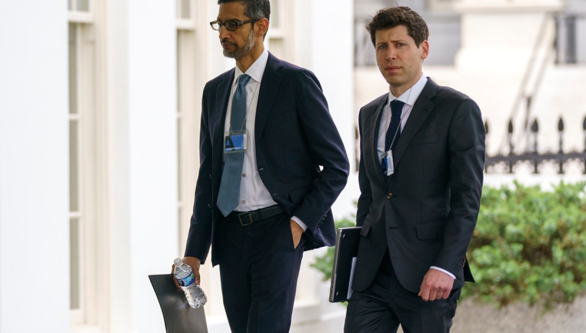 Industry leaders warn of extinction risk posed by artificial intelligence