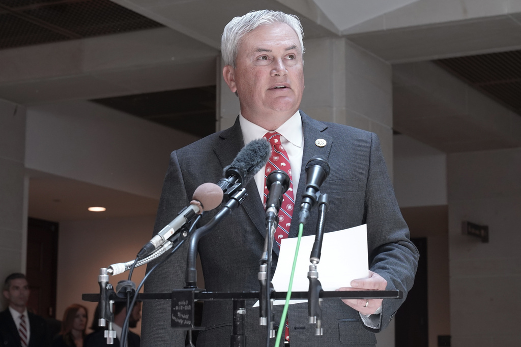 House Oversight to investigate White House security measures after cocaine found in West Wing