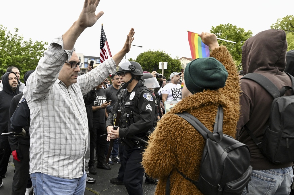 Parents arrested at Los Angeles-area school board meeting during brawl over LGBT curriculum