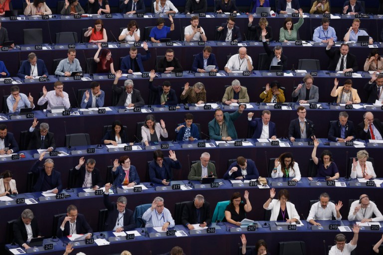 European Parliament passes AI legislation in step toward first rulebook