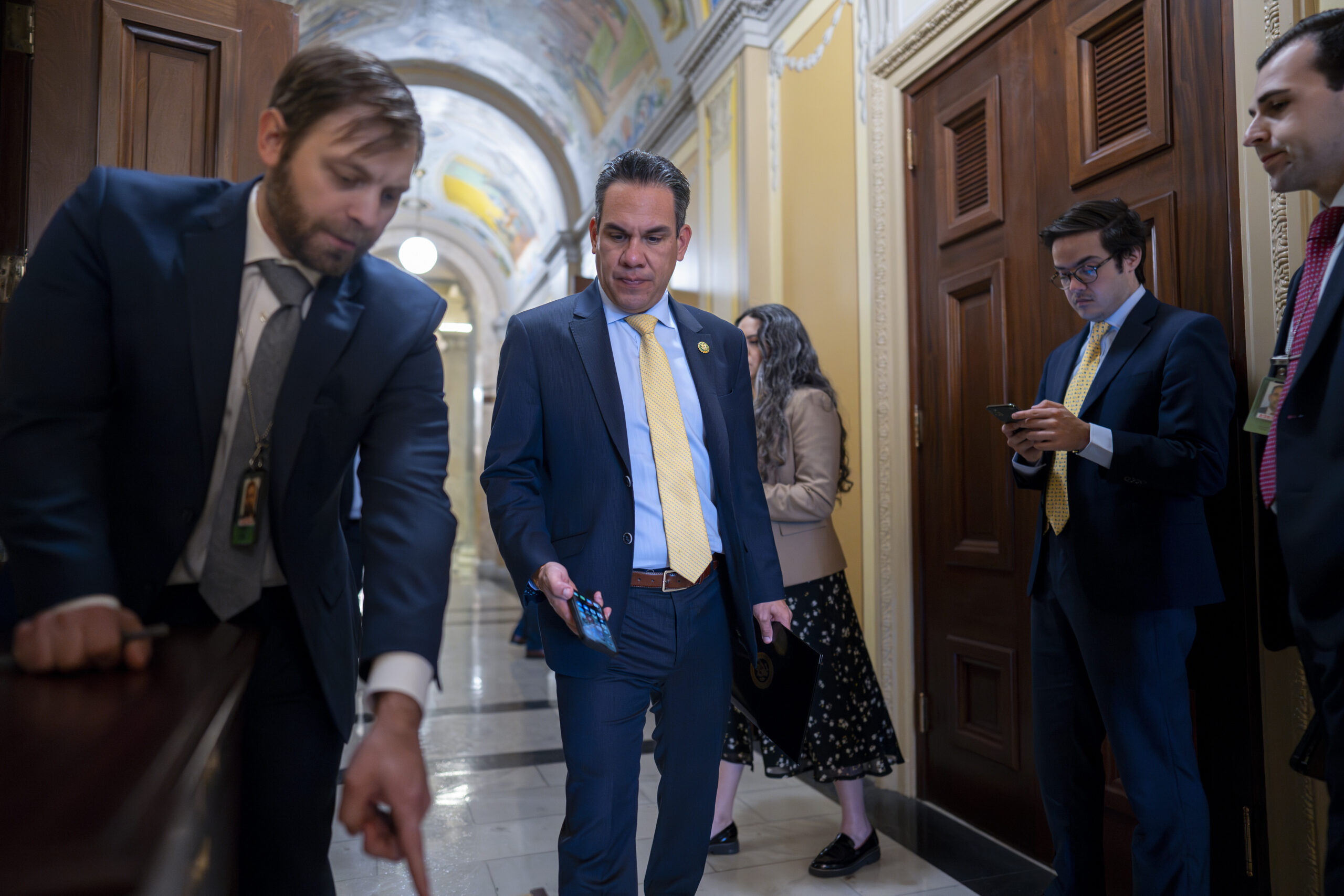 House Democrats challenge McCarthy to vote on Senate bill to avoid government shutdown