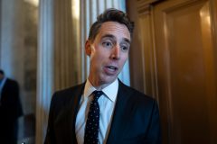 Hawley gets pushback from banking groups for bill to cap credit card rates at 18%