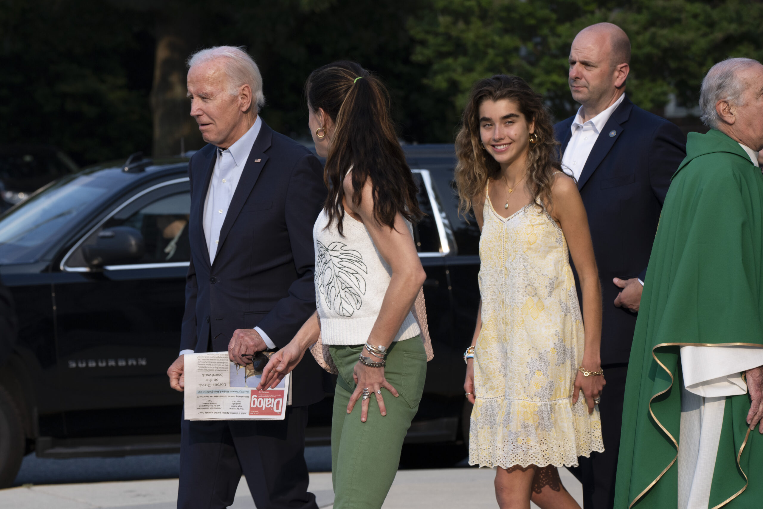 Majority: Biden ‘worse’ than other presidents, losing to Trump by 6