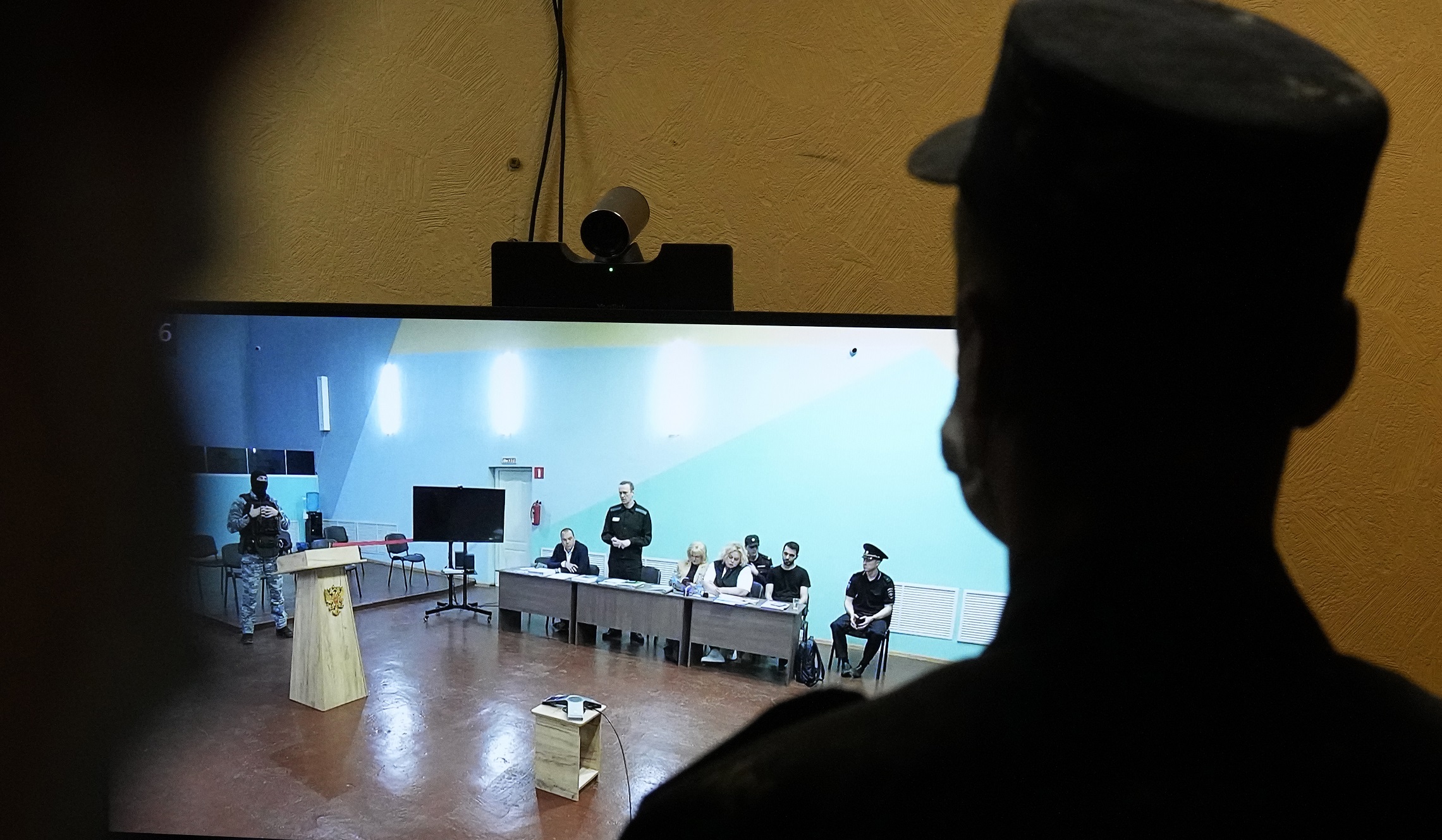 Kremlin reminds us it fears Alexei Navalny