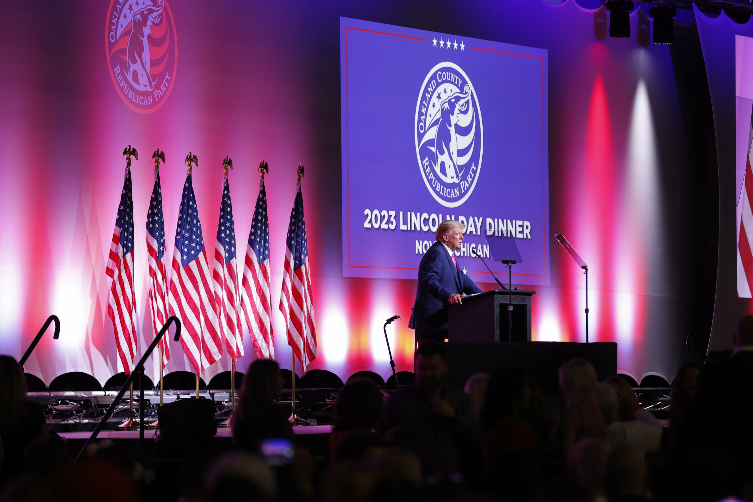 WATCH LIVE: Republican presidential candidates speak at Iowa Lincoln Dinner