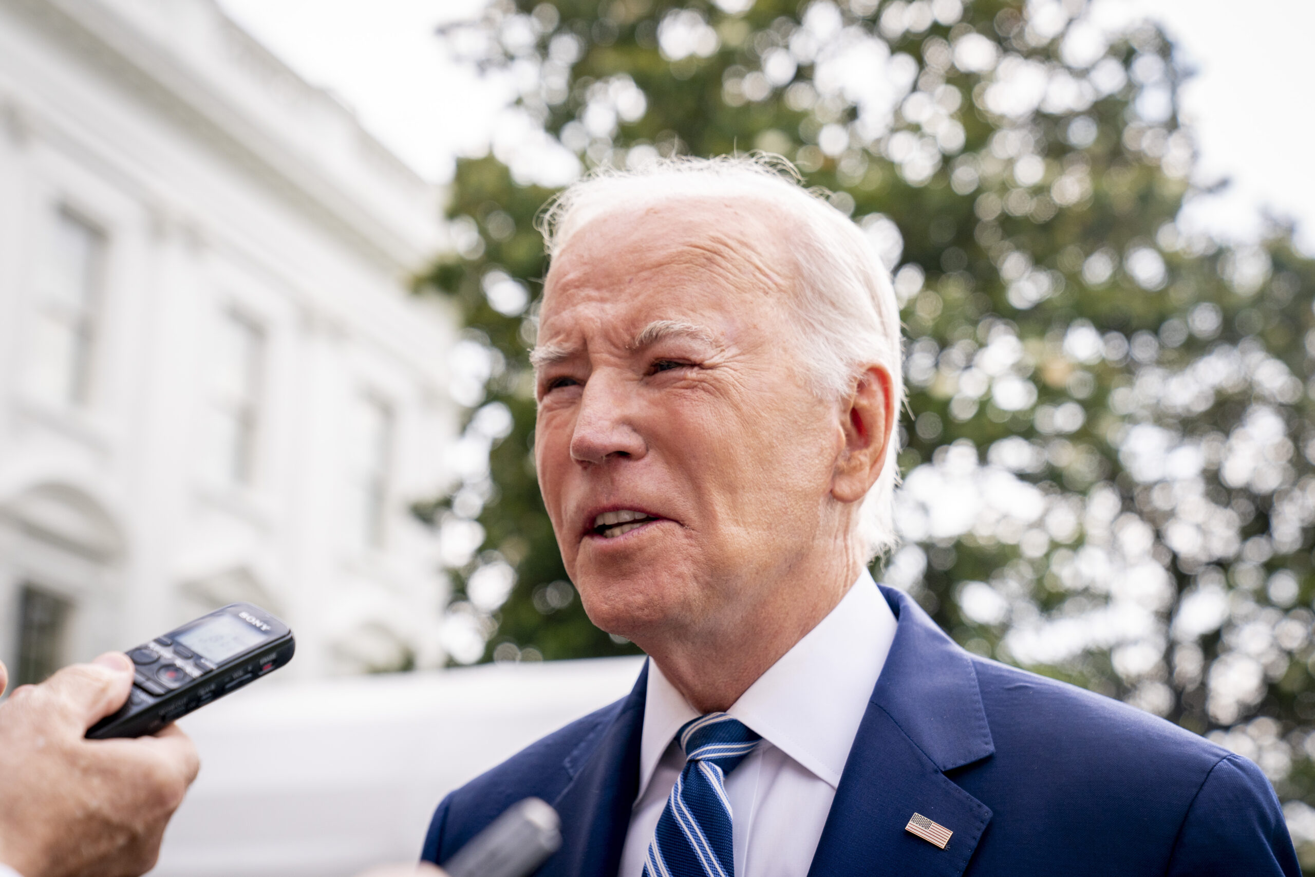 Biden using CPAP machine, White House confirms