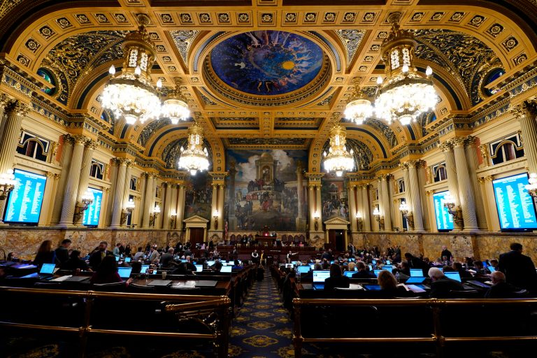 Republicans lose ground as Democrats win seats in pivotal statehouses