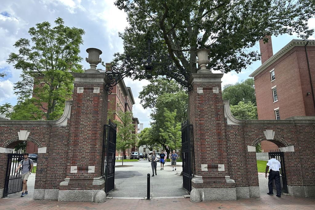 Ivy League students increasingly identify as LGBT, far outpacing national average