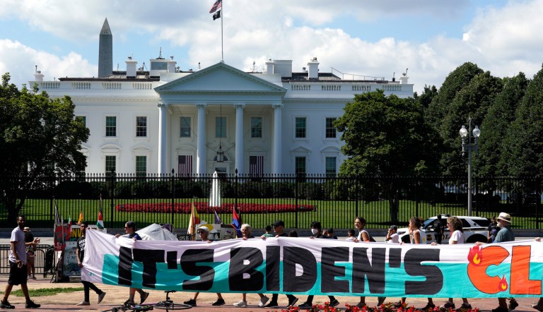 Test confirms substance found at White House was cocaine