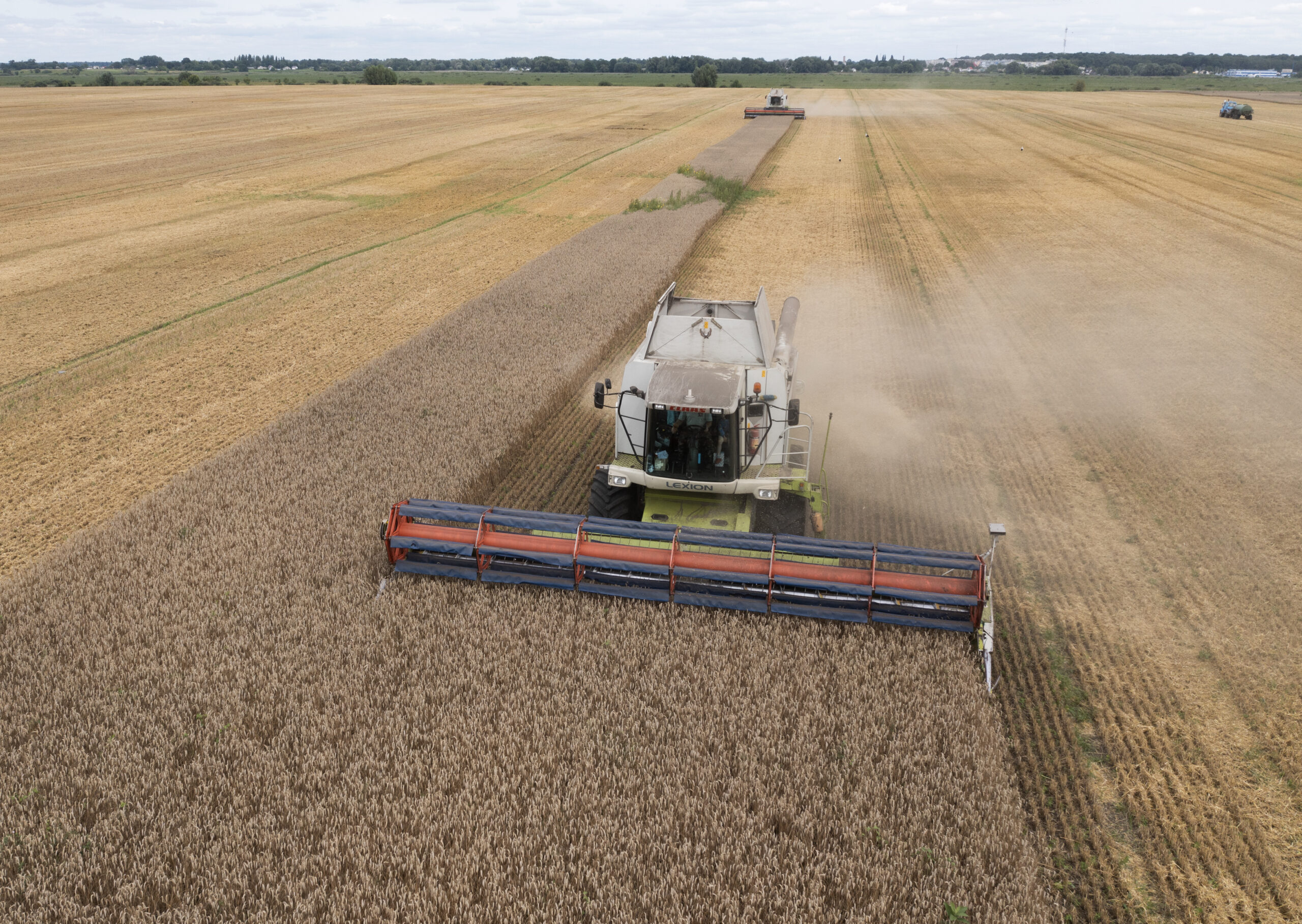 White House pressures Russia to resume Black Sea grain deal amid rising global food prices