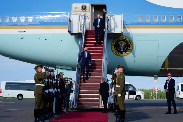 Biden faces NATO test during Ukrainian counteroffensive