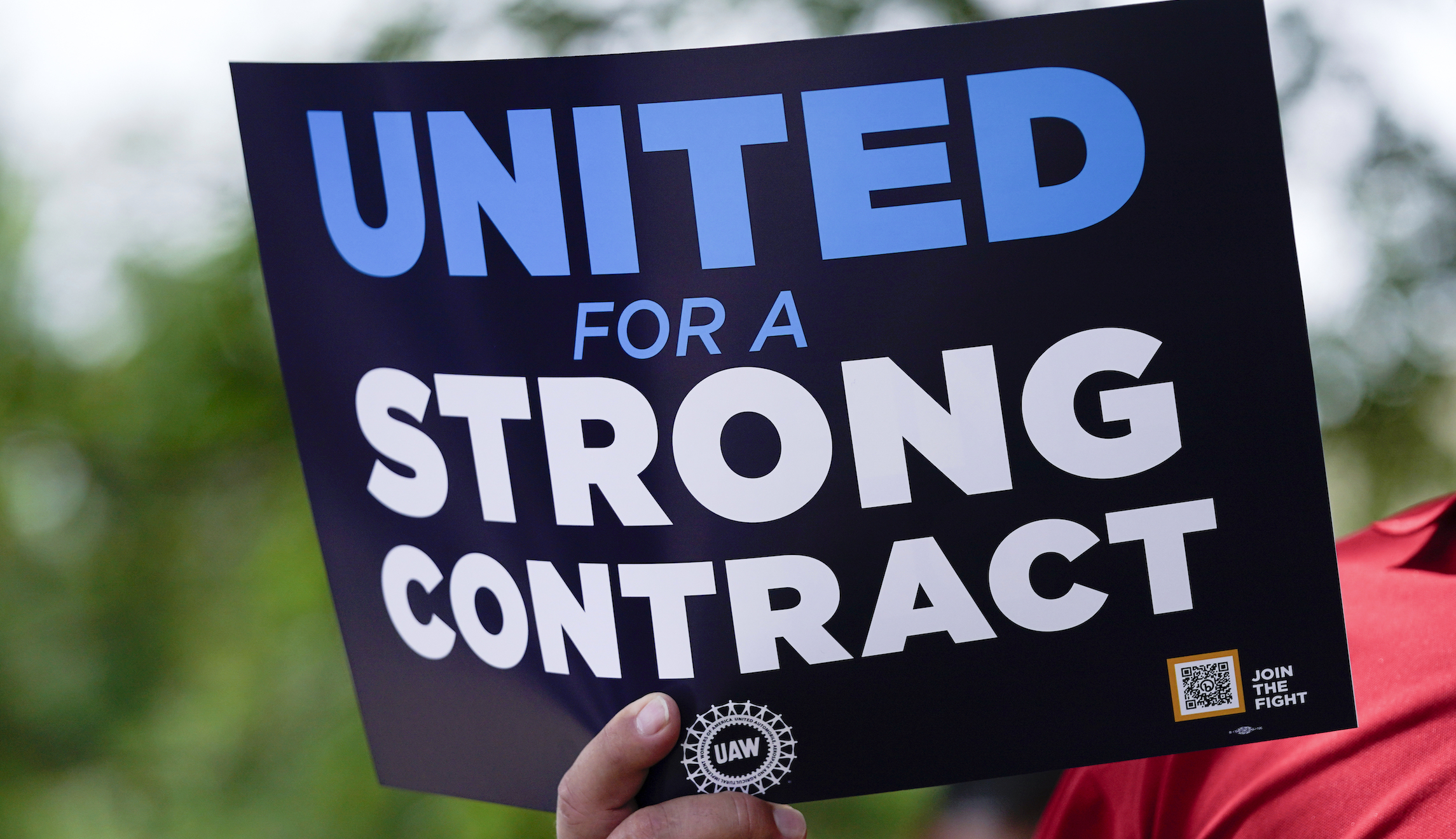 Biden calls on UAW, Big Three to ‘forge a fair agreement’ in contract talks