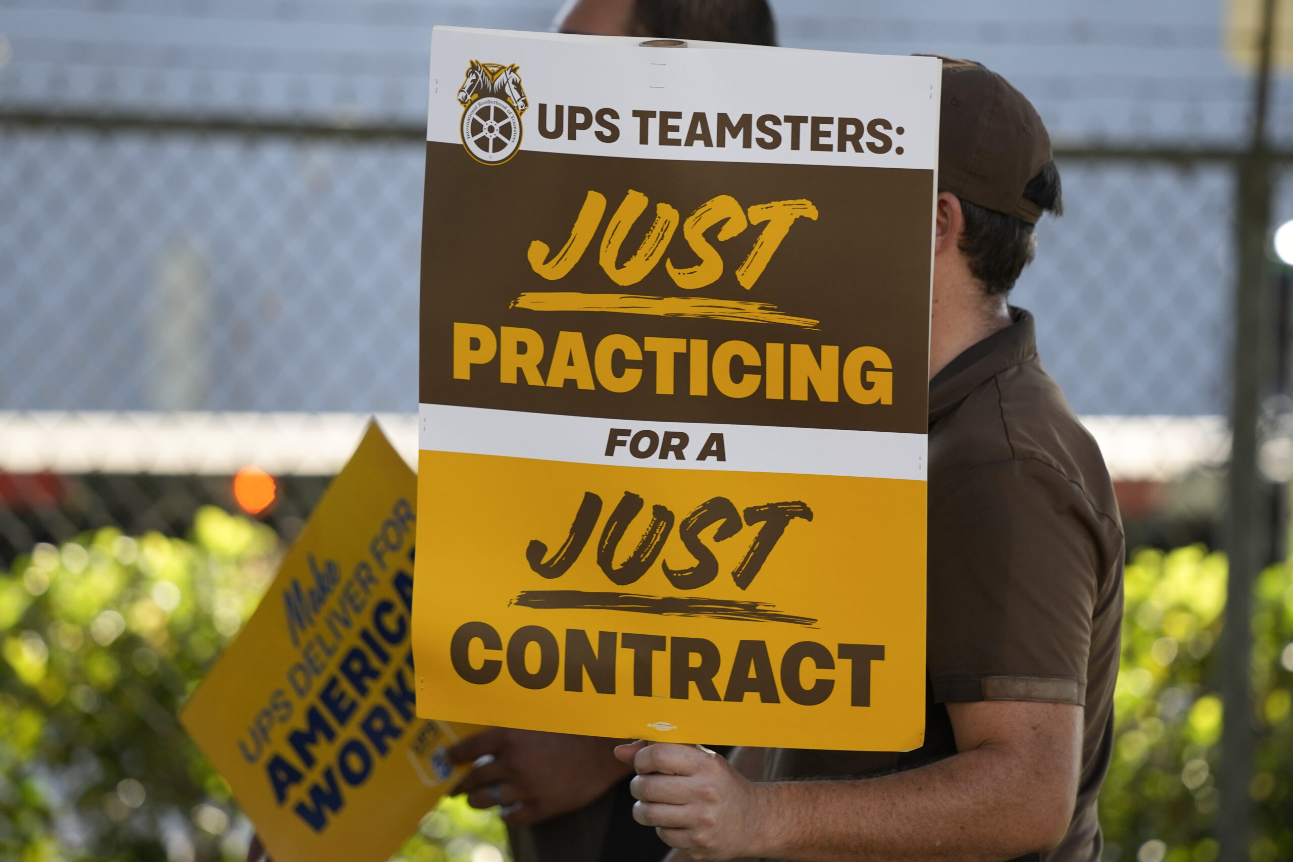 Reporter’s Notebook: How would a UPS strike affect Biden’s re-election chances?