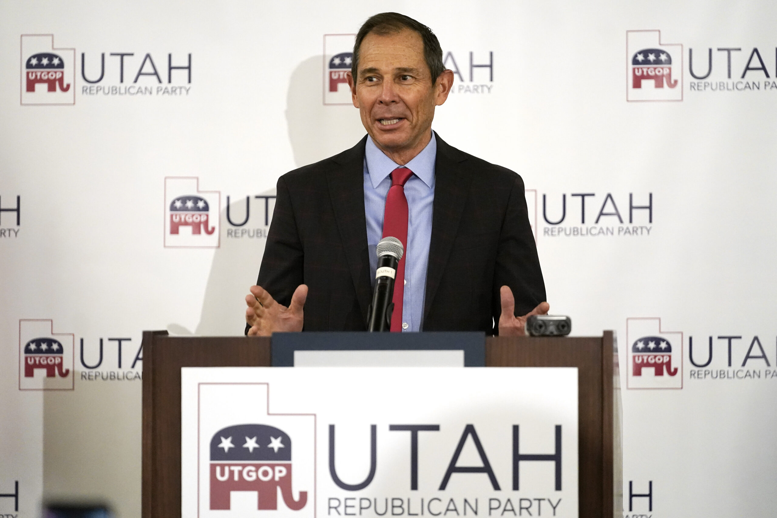 Rep. John Curtis decides not to run for Romney’s Senate seat