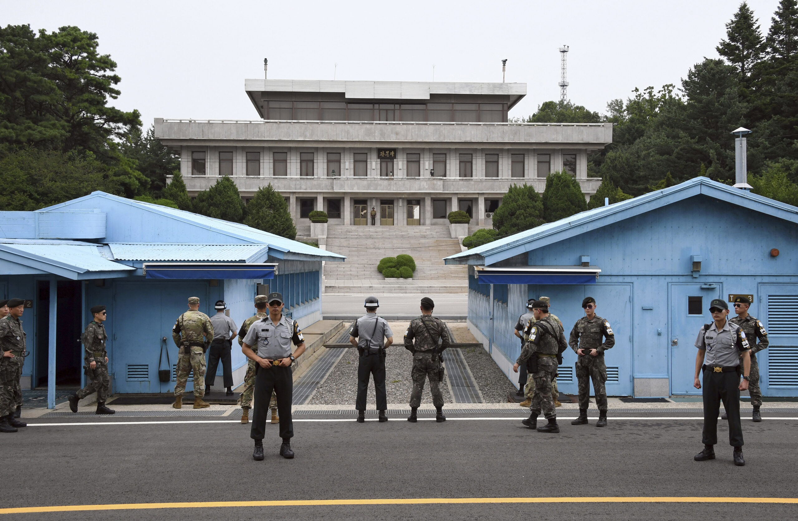 White House tight-lipped on US soldier detained in North Korea