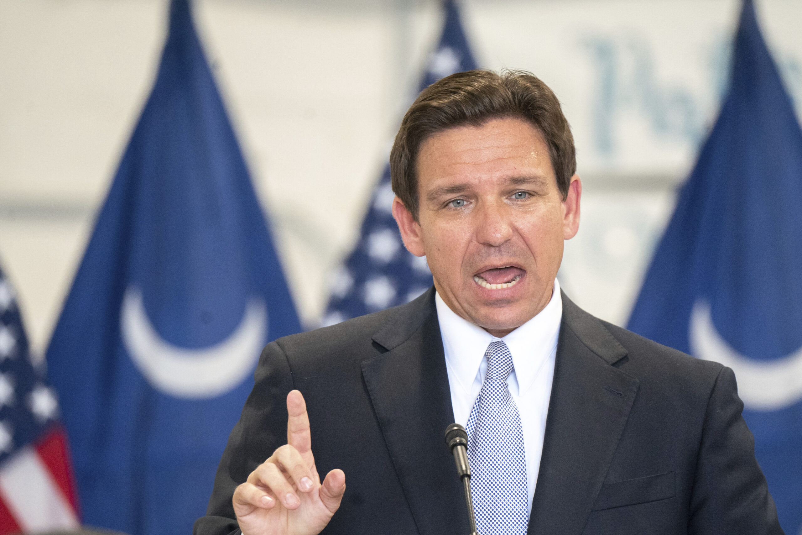 DeSantis criticizes mRNA vaccines in South Carolina as he draws contrast with Trump