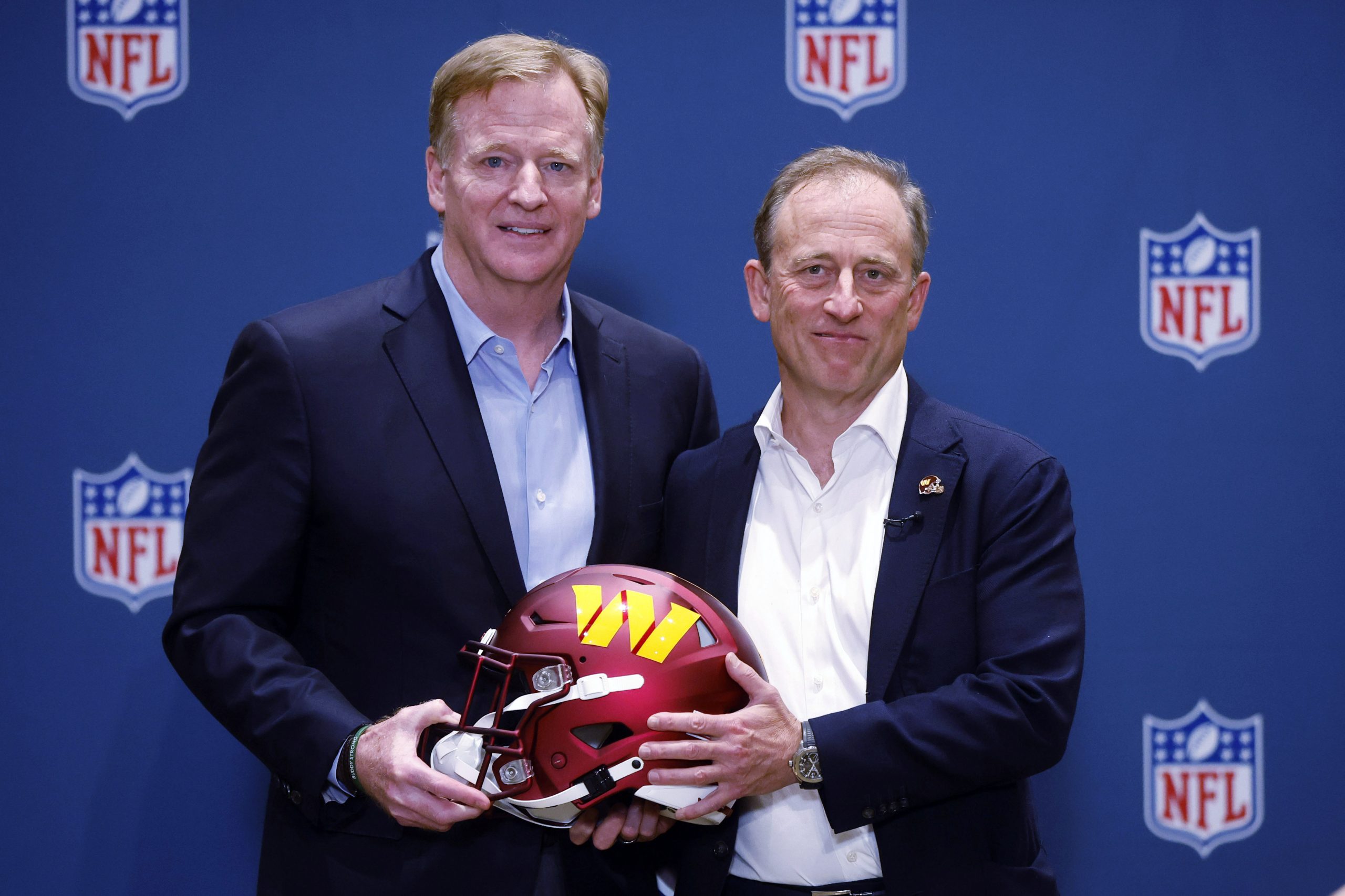 Roger Goodell, Josh Harris