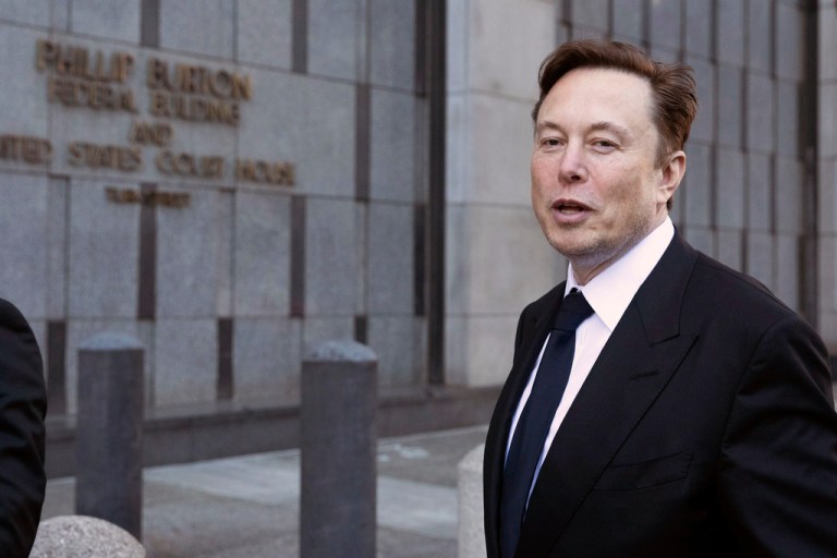 X throttles traffic to competitors and sites critical of Musk